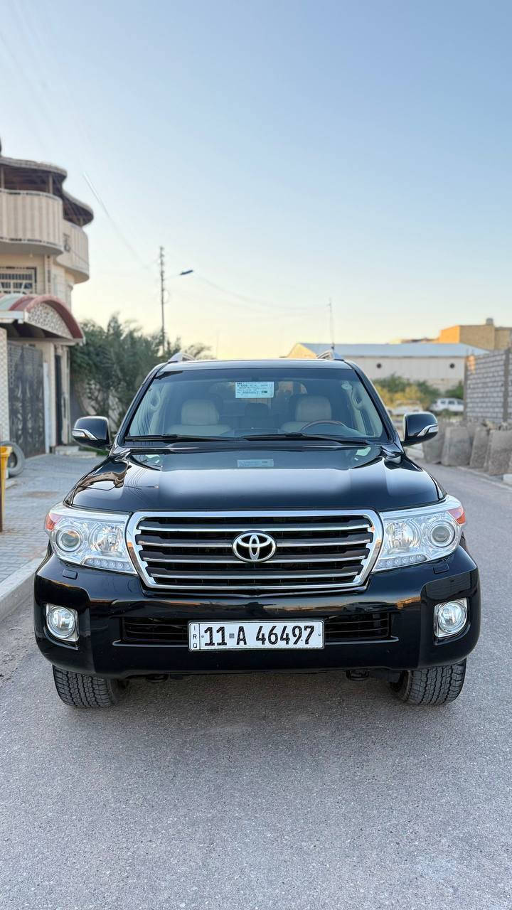 الهم صلي على محمد وآل محمد
لاندكروز مديل 2012 سياره جديده كلش 
رقم بغداد تحويل بسمي 
محرك 8سلندر 
سياره حداده تخم تاير  جاهزه كلش 
عليهه ادامه كامله وسياره جديده كلش 
بيهه مكانيين صبغ بدون ضربه بدون معجون 
شخط ومسوينه  والباقي كفاله 
سعر جوه سوك ماكو هيج مديل بهيج سعر 
288بلاش 
مكانهه بصره قضاء المدينه الهوير 
تواصل ***********
