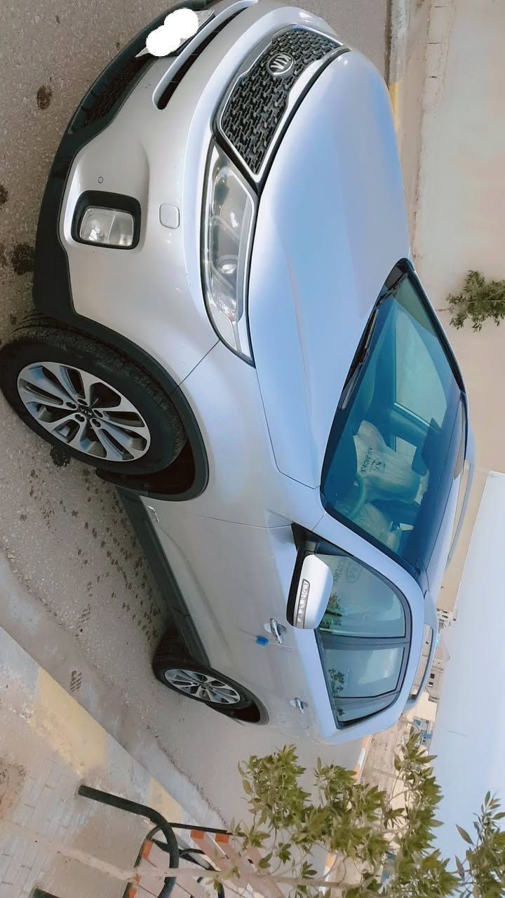 سلام عليكم
كيا سورنتو 2015 كويتي معروفه مواصفات الكويتي
فول مواصفات 1 على 1 
6 سلنتد 3500
فور ويل
7 راكب
بانوراما
بصمة
بردات بلادي
زراك لايت
هواي بيه مواصفات
السياره مكفوله من الصبغ وتبديل
السيارة بسمي صارلها 5 سنوات عندي خير من الله
***********
