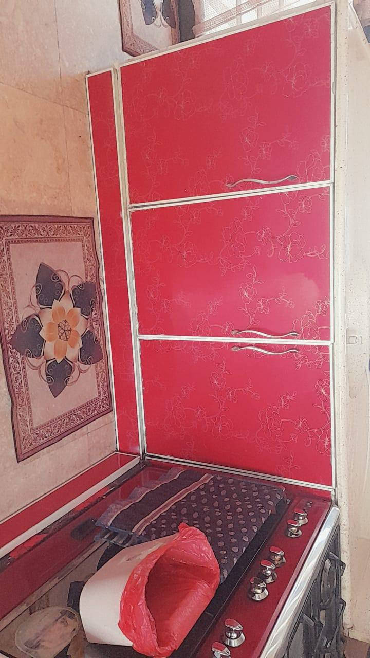 كاونتر المنيوم قياس الكلي 5 أمتار السنك 2متر والقطعه الثانيه 2متر ونص معا الملحق وقطعه اظافيه سله منظفات وسله اماعين قياسه 60 معا ساحبه وطباخ 5مشاعل وفرن شغال تواصل على رقم ماعندي خاص المكان حي العامل بغداد سعر ٧٥٠ وبي مجال شراي ***********
