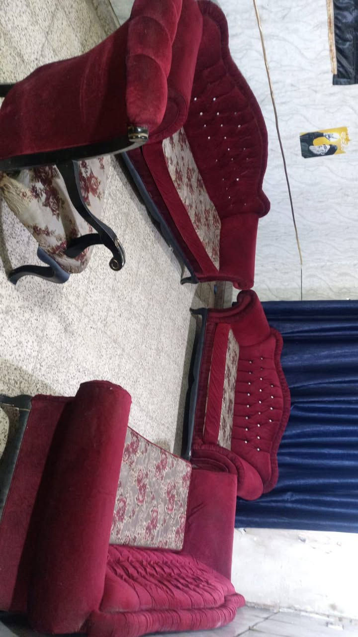 مرحبا...
تخم قنفات تركي 😍
لون ماروني خشب زان درجة اولى 9 مقاعد نضافة فول سعره 370 الف 🔥
📞 ***********
📞***********
بيهن واتساب
