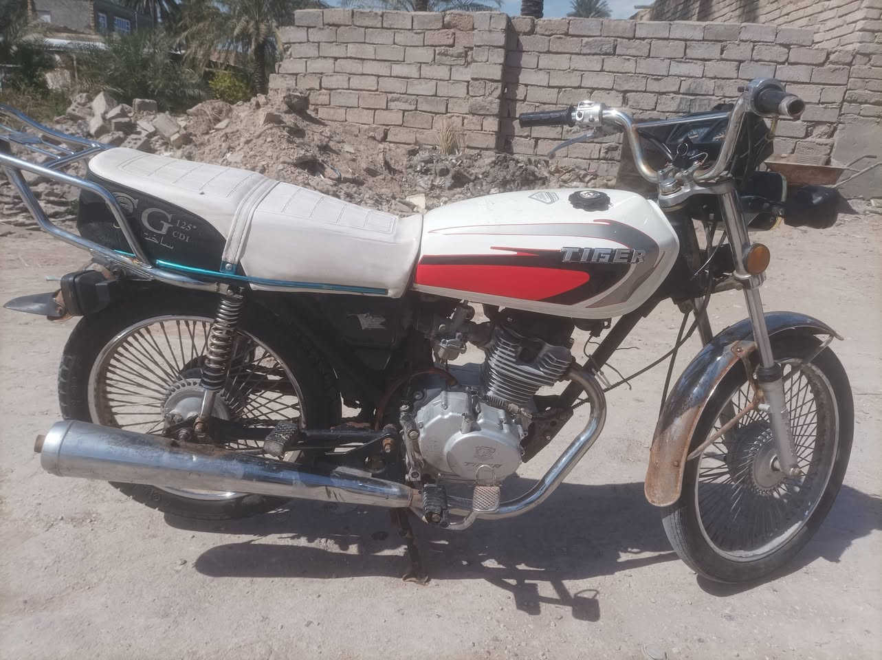 السلام عليكم 
دراجه تايگر موديل 21 أوراق اصولي 
دراجه نضيفه وكلشي شغال
مكاني بابل الدبله 
***********
