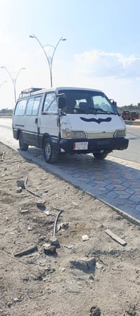 كيا بيستا • ١٩٩٣ • غير مسجلة