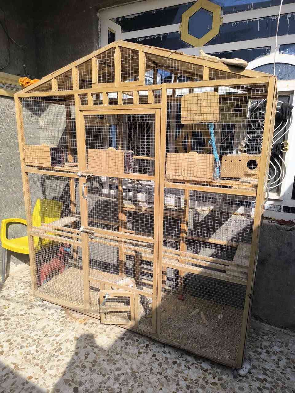 قفص للبيع العنوان  حله مجسر الثوره فرع المطبخ الاسباني***********
