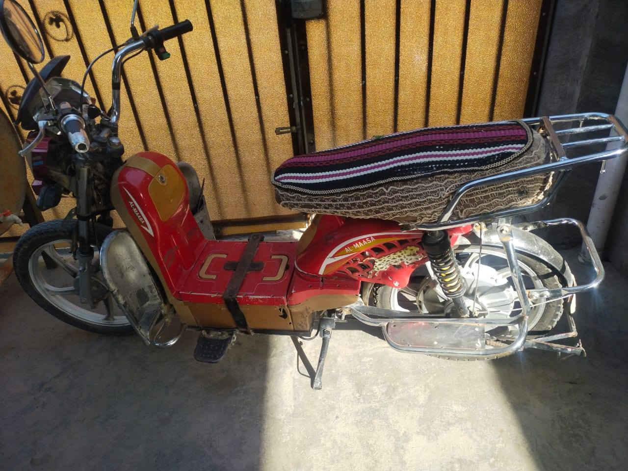 سلام عليكم دراجه كشر بدون بطاريات السعر 125 للاستفسار الاتصال على الرقم ***********
