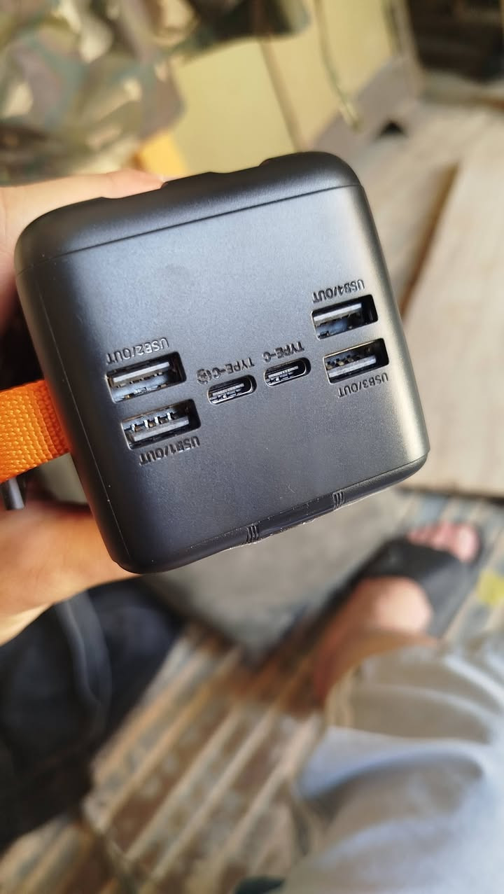 Power bank hoco 80000 mAh
جديد غير مستعمل


**إذا كنت صاحب هذا الإعلان وتريد حذفه لأي سبب، رجاءا أرسل رسالة إلى الدعم الفني**