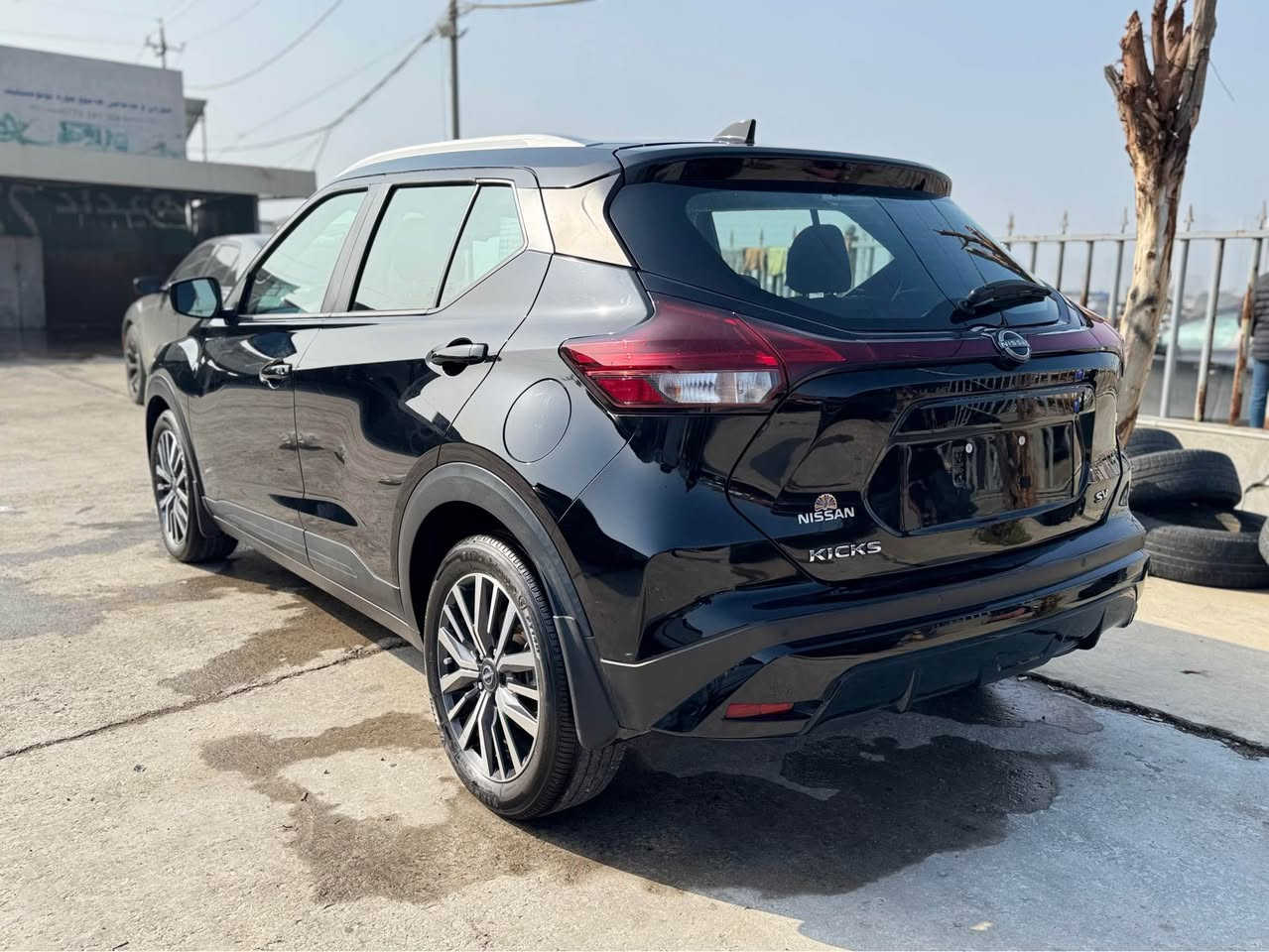 Nissan kicks SV 2024
وةنها دوبارچة بوياخ بونيت جملخ سكن 
20000 مايل روشتوة 
كاميرا 
رادار 
حساس 
ويل كروم 
بريك بصمة 
رقم كاتي ٣ مانگي لةگةلة 
*********** 
121 $ السليمانية, العراق
