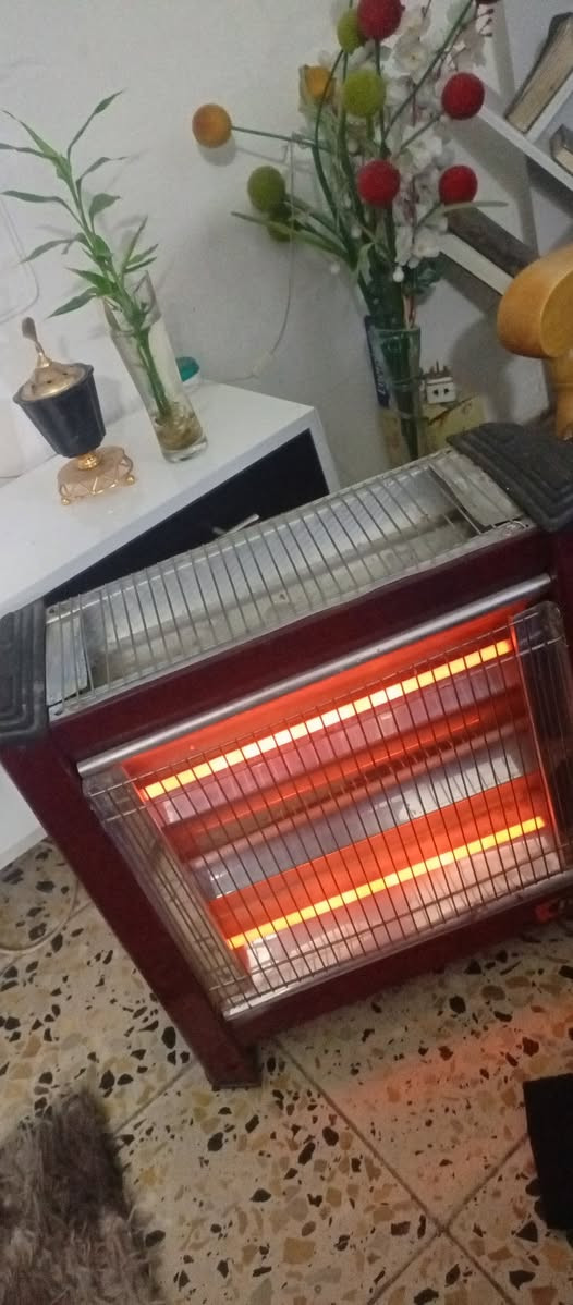 غراض بيت نظيفة للبيع
للتواصل واتساب ***********
