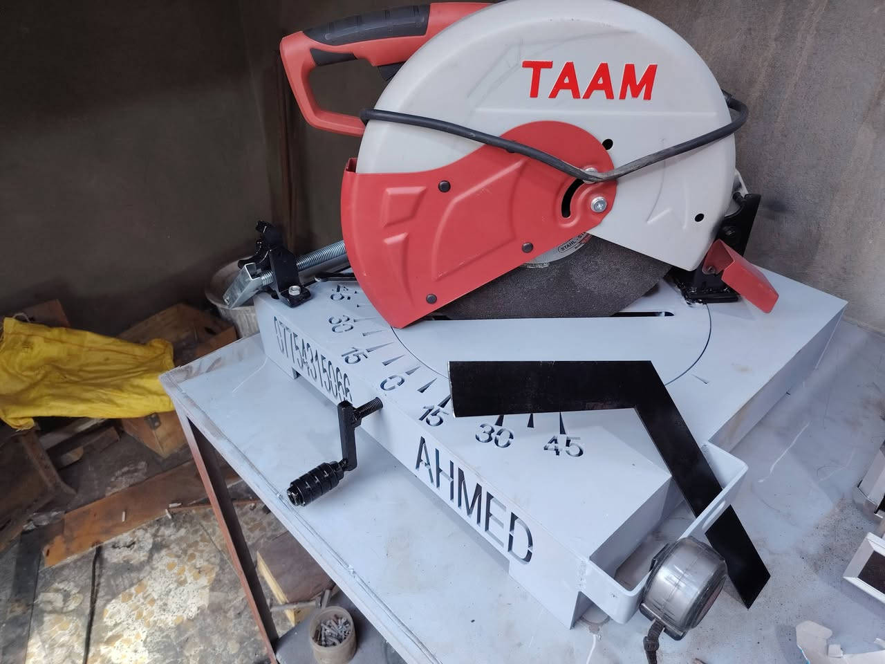 يالله قاعده كتر متحركه السعر 110 معه التوصيل ويتوفر كترات حسب ختيارك والكتر جمله ويدللون ***********
