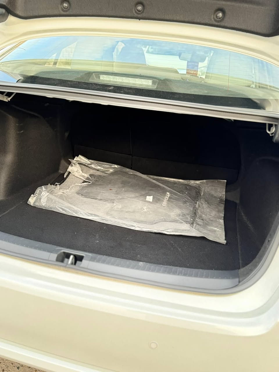 السلام عليكم كورلا ساز مديل 2024 اخت الزيرو السياره ماشيه 4الف كفاله عامه سياره رقم إربيل تحويل او وكاله عنوان بغداد الرصافه زيونه الاستفسار ***********
