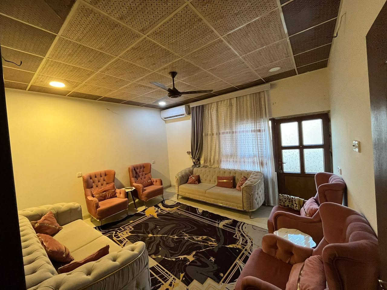 دار للبيع طابو ملك صرف 

مساحة 100متر طابقين طابو حي الواسطي . منطقة المعلمين. محتويات الدار الطابق الاول مطبخ + هول + مجمع صحيات + غرفة نوم .

طابق الثاني . غرفة او استقبال تصلح+ هول + صحيات+ غرفة نوم + بيتونة

السعر خاص *********** واتساب ***********
