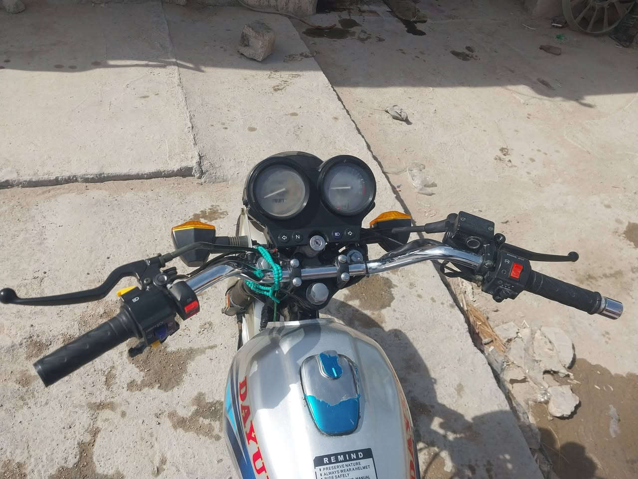 دايون للبيع كلك مكينه وكير كفاله كهربايات كله شغاله حته كيج البانزيل مابيه نقص مودبل 22السعر 600بيه مجال اتهدلك عشاير***********
