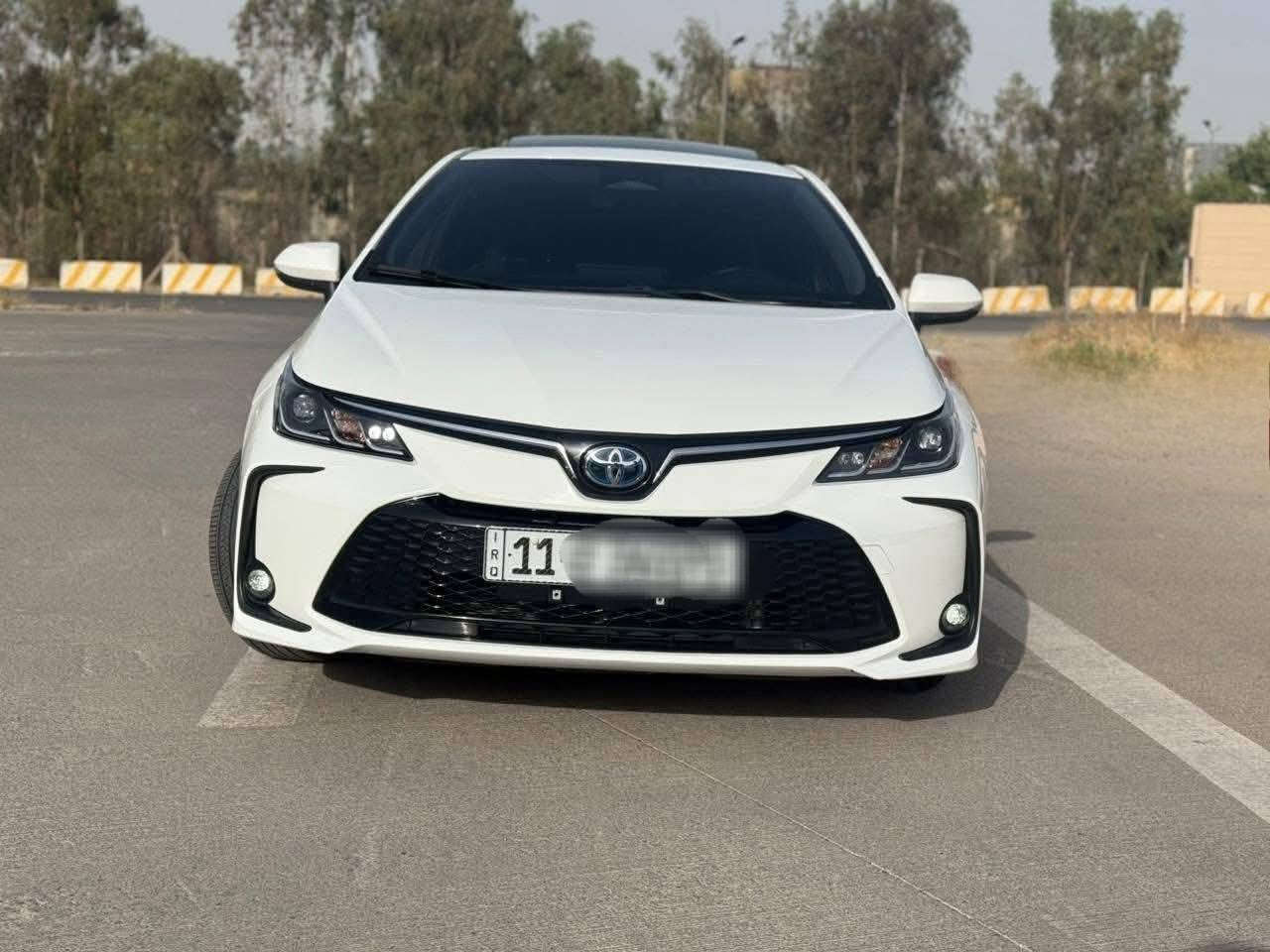 للبيع كورلا هايبرد 2025 ماشيه ٨ الاف 
فول مواصفات سلايد فتحة سقف 
كراسي جلد اسود 
مواصفات
بصمة
فتحة
دخول ذكي
كامره خلفية 
رادار
ابل كار بلي
نظام نقطة عمياء
نظام تحكم ستيرن
نظام تحديد مسار
توقف ذاتي
اوتو هولد
جام اوتو
قطعتين تبريد
شاشة ديجيتل
شاشة كبير
تحكم اوامر صوتيه
سايد بريك بصمة
3 انضمة قيادة (ايكو،نورمال،سبورت)+الهايبرد
السعر  ١٥٦  واذا يوجد مراوس باقل عادي
مكان بغداد الدورة  للأستفسار: 
بيها زلغ اسفل الدعامية كد الاصبع ما مبين فقط مكفولة من كلشي تحويل ثاني يوم باسمي 

***********
