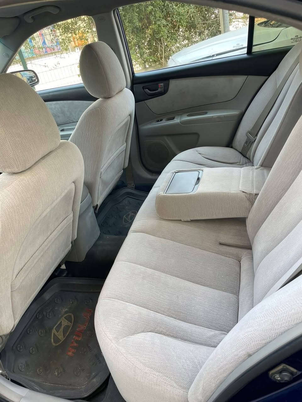 سلام عليكم للبيع السعر 90 وبيها مجال
***********
