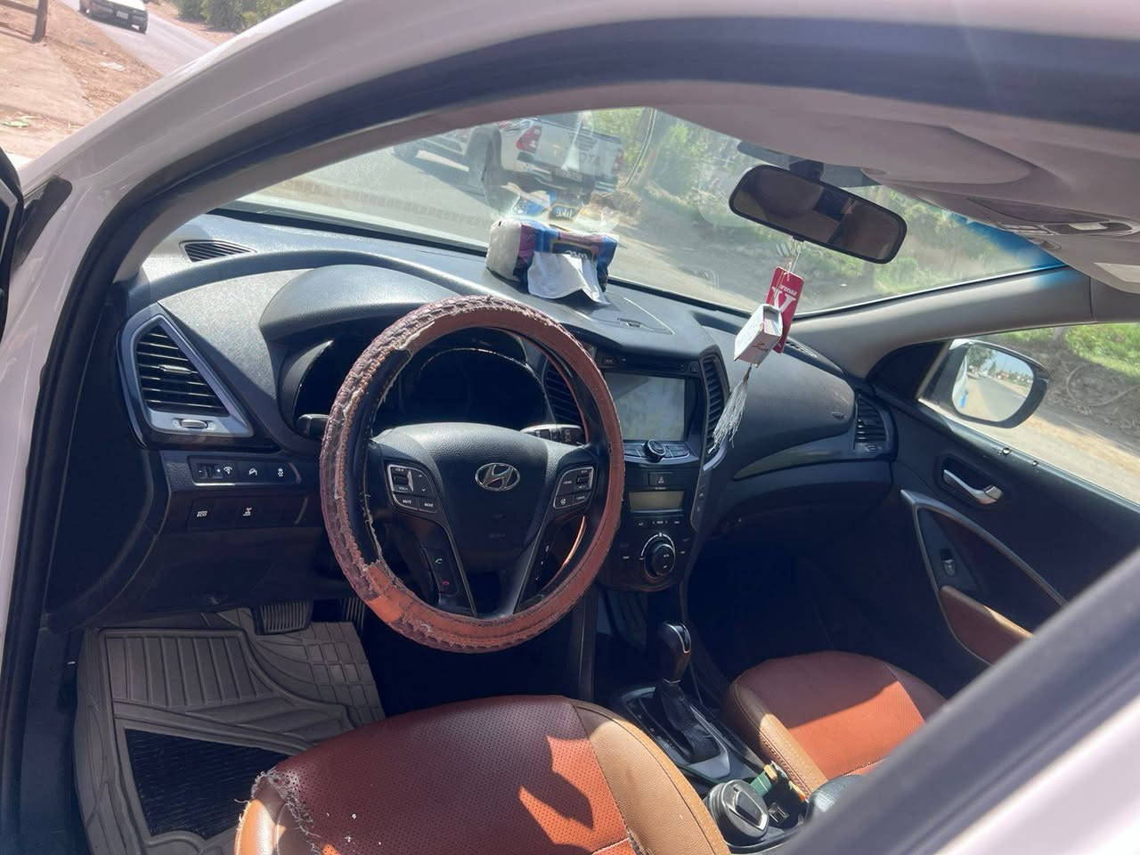 سنتافي مديل ١٤كفاله
بسمي 
٦سلندر
سونار مرفق 
سعر ١٨٠بي مجال
بابل 
***********
