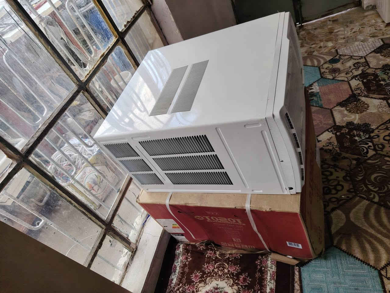 سلام عليكم مكيفات حجم 2 طن توسوت وكرافت موديل 2026
واحد مستعمل 10 فقط واحد جديد مكاني كربلاء طويريج 

سعرهن 750 تعرفون سعرهن مليون و130 هنا بس اني ابيع ب750 بيهن ضمان 3 سنوات 

***********
