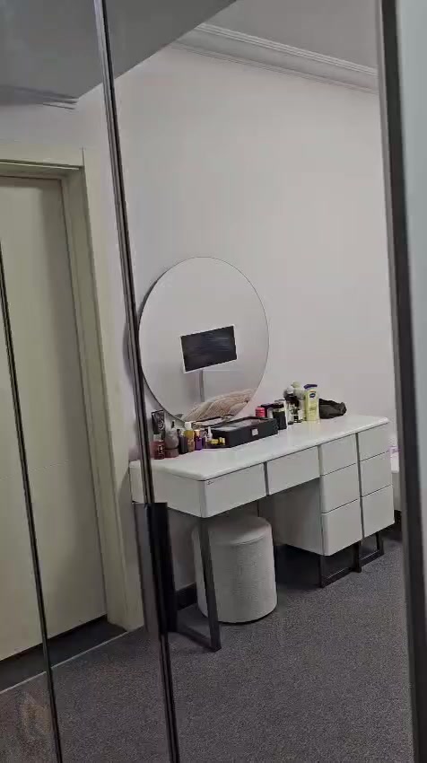 غرفه نوم من هوم سنتر كنتورين وجربايه ومجرات وميز تواليت كولش ثقيل وجديد كولش استمعال كولش قليل مليونين و٧٠٠


**إذا كنت صاحب هذا الإعلان وتريد حذفه لأي سبب، رجاءا أرسل رسالة إلى الدعم الفني**