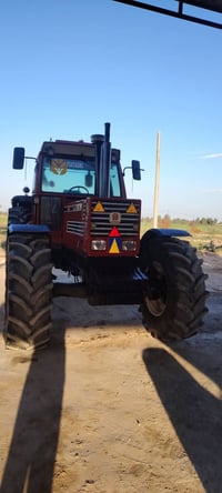 مكينه فيات 180رقم واسط بأسمي انكليزي مكفوله نص او تماتيك تخم تاير للتو...