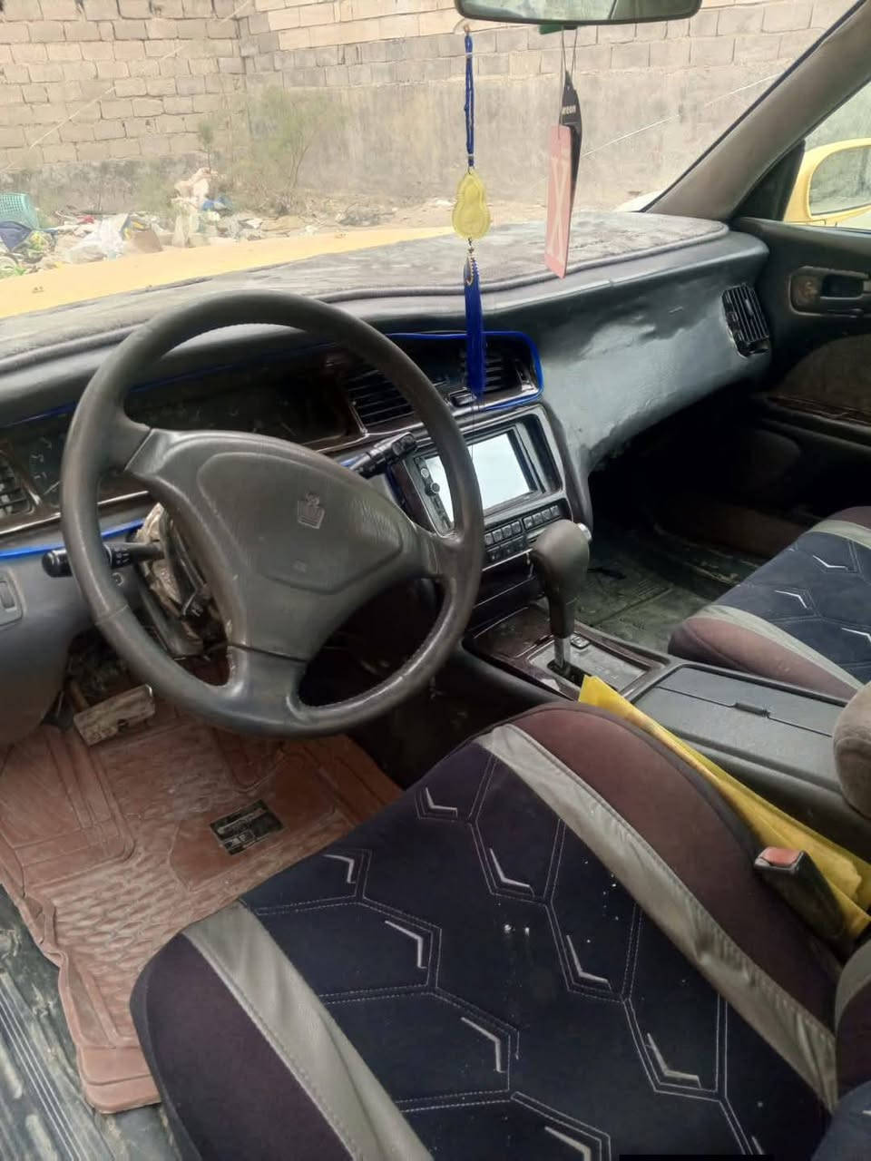 السلام عليكم بطه موديل 2000 رقم بصره مكينه وكير وحداديه مكفولات تايرات جديدات سياره أصولي وتحويل ثاني يوم مكاني بصره السعر 28 وهذه رقمي, *********** بي واتساب
