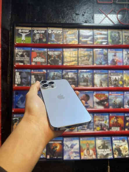 13برو ماكس جهاز بلادي ما مبدل بي شي نضافه10000
ذاكره256
بطاريه79
فيس إيدي اتصال كله فول 
فقط كأمره0.5 متوقفه     الباقي زلال 
بيع او مراوس سعر الجهاز 525 مكان رمادي شارع السينما 
***********
