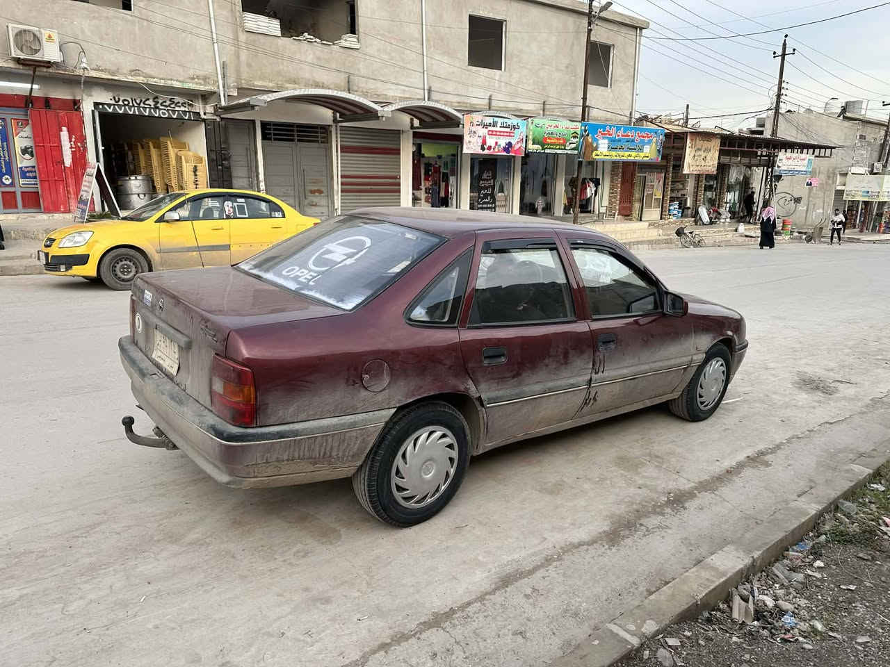 سلام وعليكم فكترا محرك 16 موديل 91 كير توماتيك محرك وكير نضاف مصبوغه جماليه بدون معجون بيها كاربون السعر 45 بيها مجال العنوان موصل الايمن الهاتف ***********
