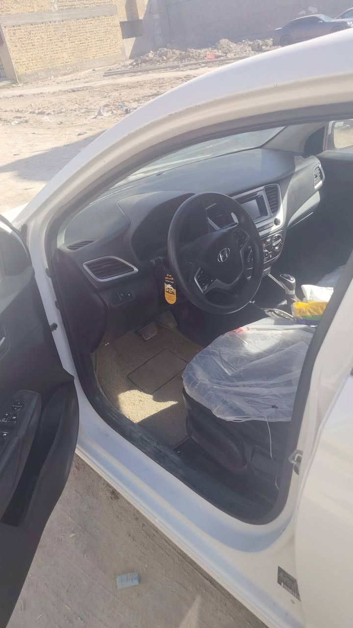 اكسنت موديل ١٩امريكي للبيع رقم بابل تحويل مباشر السياره ونضيفه خير من الله سونار موجود كير مكينه كفاله استفسار اتصل ***********
