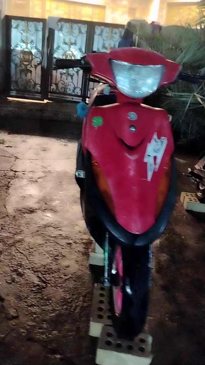 السلام عليكم دراجه ماكس عدله البيع الدراجه كدامكم جرد واحد دراجه 49 ابلادي عامتن الكهربايات كله شغاله نكره وسلف وهندر شغال  ؟ *********** مكاني بغداد الزعفرانيه  السعر 700 وبيه مجال الشراي
