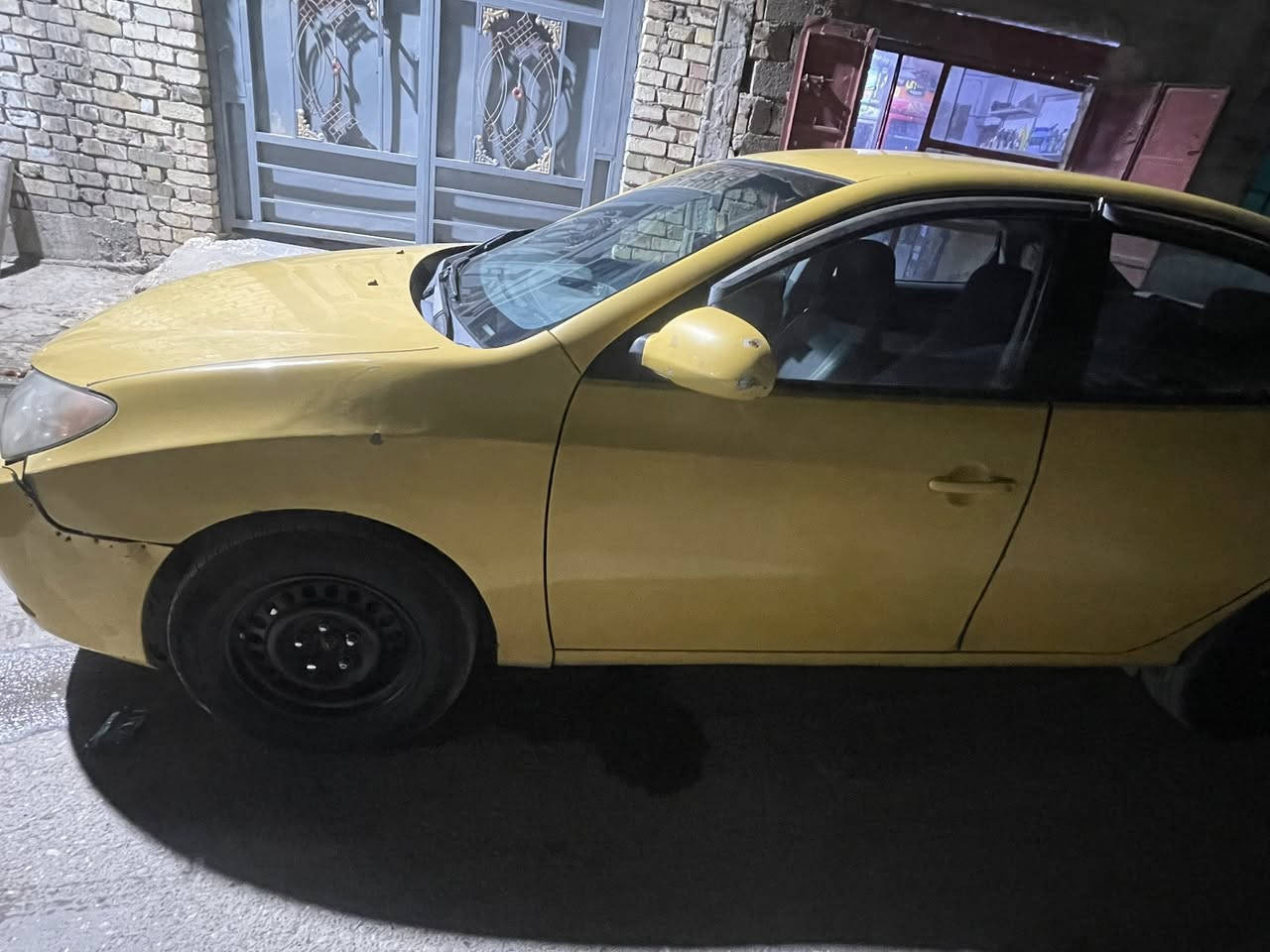 السلام عليكم النترا 2009 رقم بغداد مشروع وطني حادثها مثل مموضح بالصورة   لغود حدادية وصدر جديد تايرات جدد تبريد شغال كهربائيات شغالة  رقم إنكليزي بس استلام لوحات بعد السنوية بأسمي تحويل ثاني يوم سعرها 82 وبيها مجال عنوان
بغداد المعامل الحسينية للاستفسار الاتصال على الرقم فقط ***********
