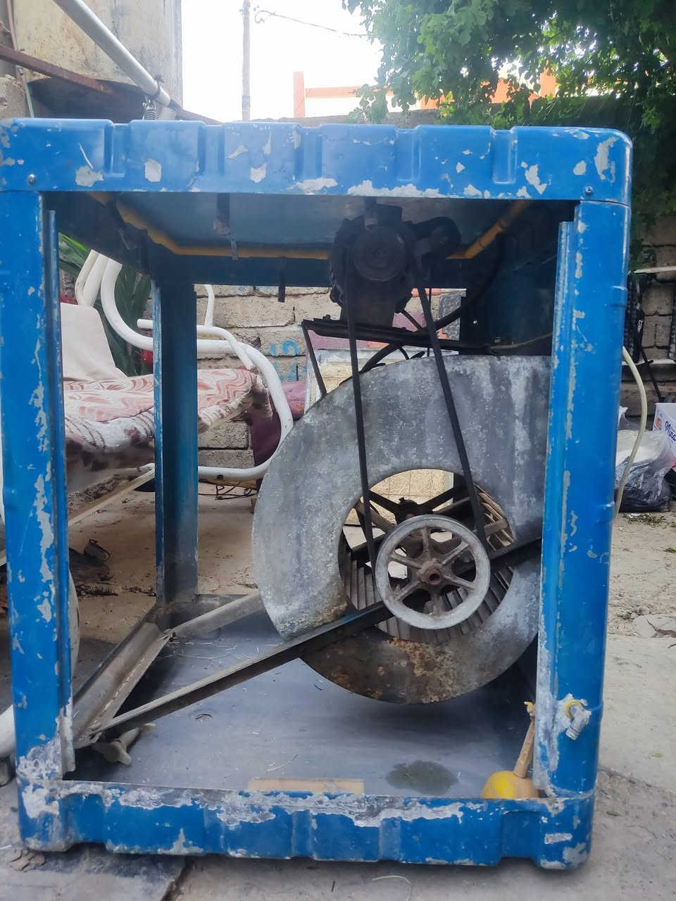 سلام عليكم
مبرده شغاله شرط حجمها اثنين ونص ونوعيه سوبر 
الماطور سرعه وحده 
السعر ٥٥وبيها مجال 
الشراي يراسل خاص


**إذا كنت صاحب هذا الإعلان وتريد حذفه لأي سبب، رجاءا أرسل رسالة إلى الدعم الفني**
