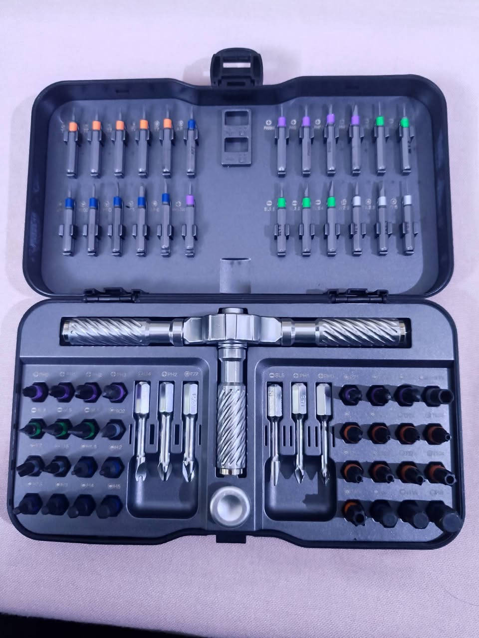 قطع نادر من افضل قطع الصيانه استخدام عاد صيانه تليفوني حاسوب كلشي وسعره كلش حلو بواقي اخر قطع سعره 35الف وي توصيل رقم الوتساب (***********)
