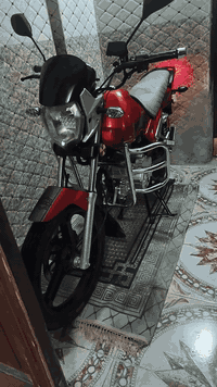 السلام عليكم دراجة للبيع دراجة حلوة ونضيفة بعدها بوضع الشركة بعد احلة من الفيديو السعر خاص التصال برقم ***********
