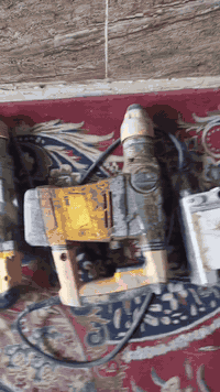 السلام عليكم عيني هاي كترات قطع واثنين دريلات همر للبيع نضاف وشغالت كلهن للبيع عددهن 4قطع مكاني بغداد التاجي شارع العلوه سمج والمخضر اي استفسار اتصال
***********
