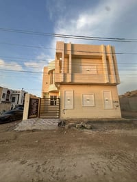 دار للبيع ركن( ديوم منطقة ١٦٠٠٠ الف   )  مساحة /100 متر  ركن  وجه  /10...