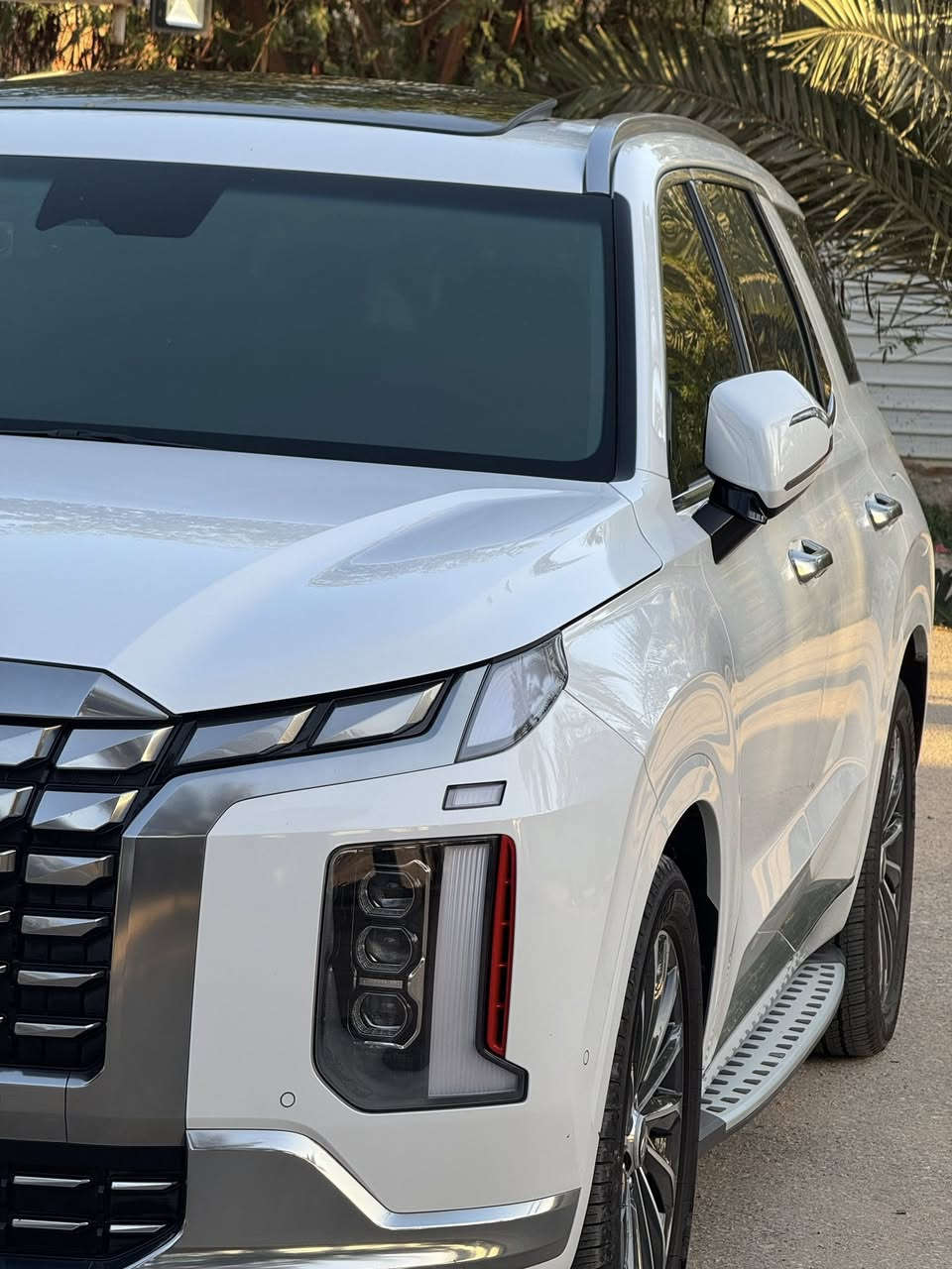 فول ومكفول من الرصعه والشخطه ومن جكت البره  يابه جديد بمعنه الكلمه هونداي بلاسايد كلكرافي اعله فئه موديل 24ماشيه 5 الف شبه الزيرو ورد كوري بدون الوحات  فخامه وجمال وقياده وسائل الراحه بمعنه الكلمه السعر اتصل وتامر امر مكان السياره نجف كوفه ***********.   ***********
