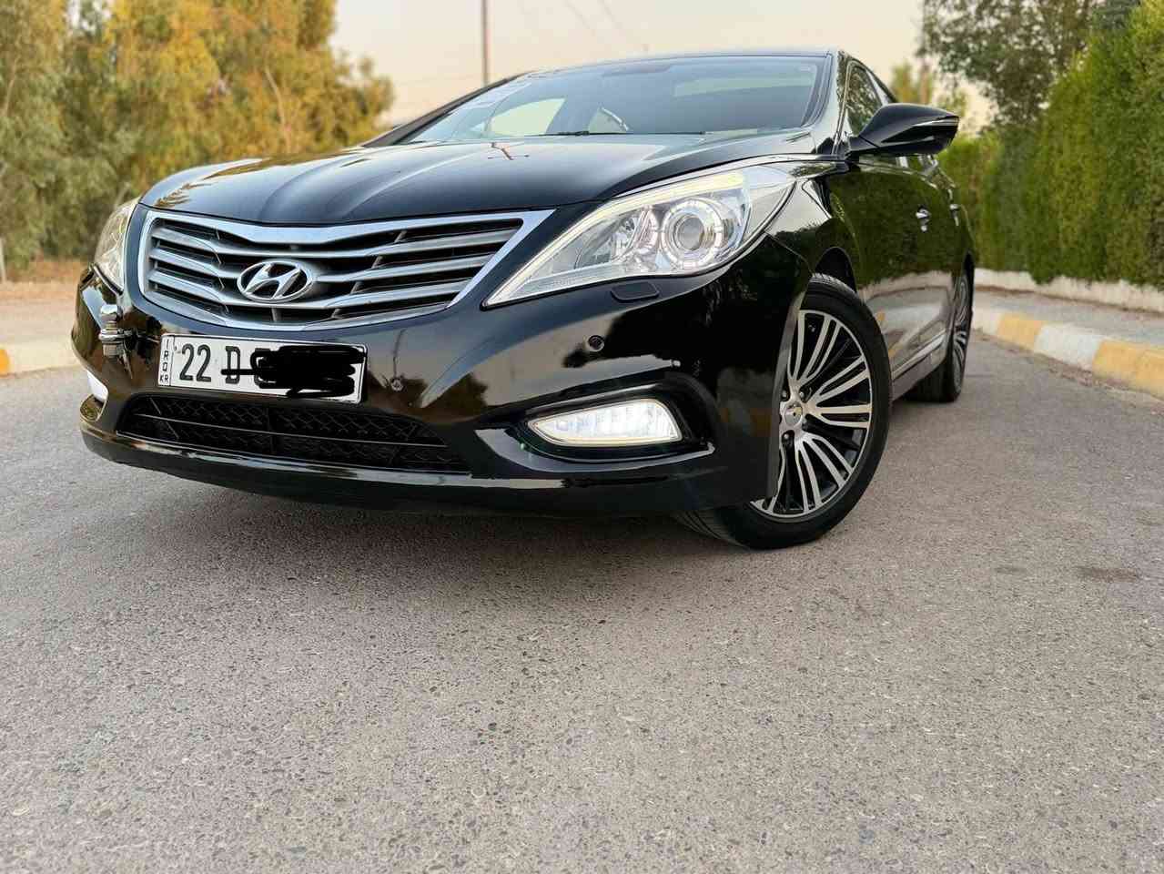 للبيع ازيرا موديل 2014 خليجي 
السعر (112)$
مواصفات vip فول 
مايحتاج اذكر مواصفات معروفه 
بيها بابين تبديل بلادي طرف السائق 
كير ومحرك شرط بدون عيب 
حجم المحرك 4 سلندر 2400 دوش 
رقم اربيل والسنويه والهزه كله جديد 
سونار مرفق مع صور 
مكان السياره كركوك 
*********** كركوك, العراق
