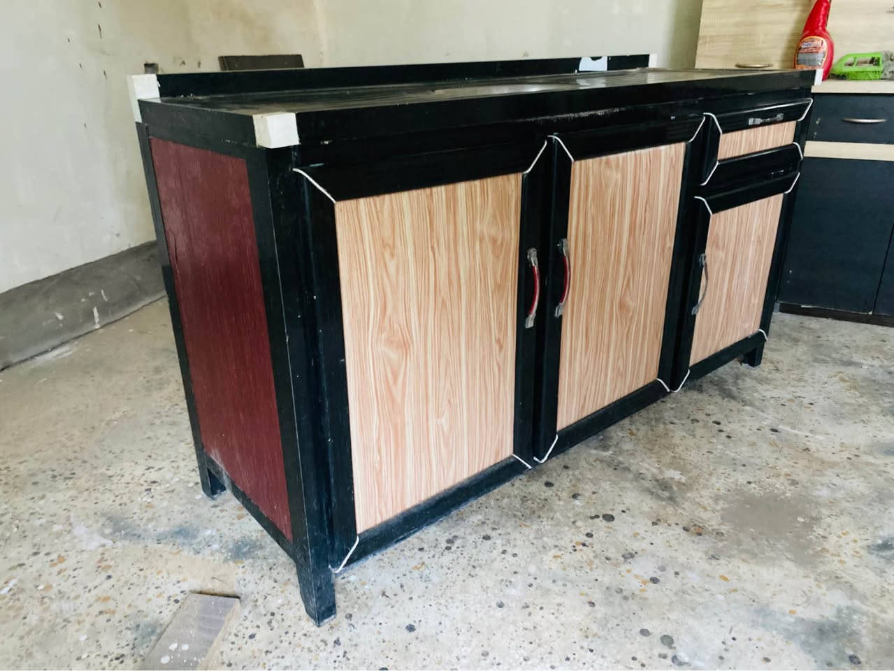 مزاد انس الوندي 

سنك المنيوم شغل ايد كلش تكمه وقوي قياس السنك 160 سم والعمق ماله 55 سم سعر خاص 

للاستفسار مراسله الصفحه او اتصال على رقم التالي 

***********

عنوان بختياري اول شارع السيطره قبل خليل ابو باله خناقين, ديالى
