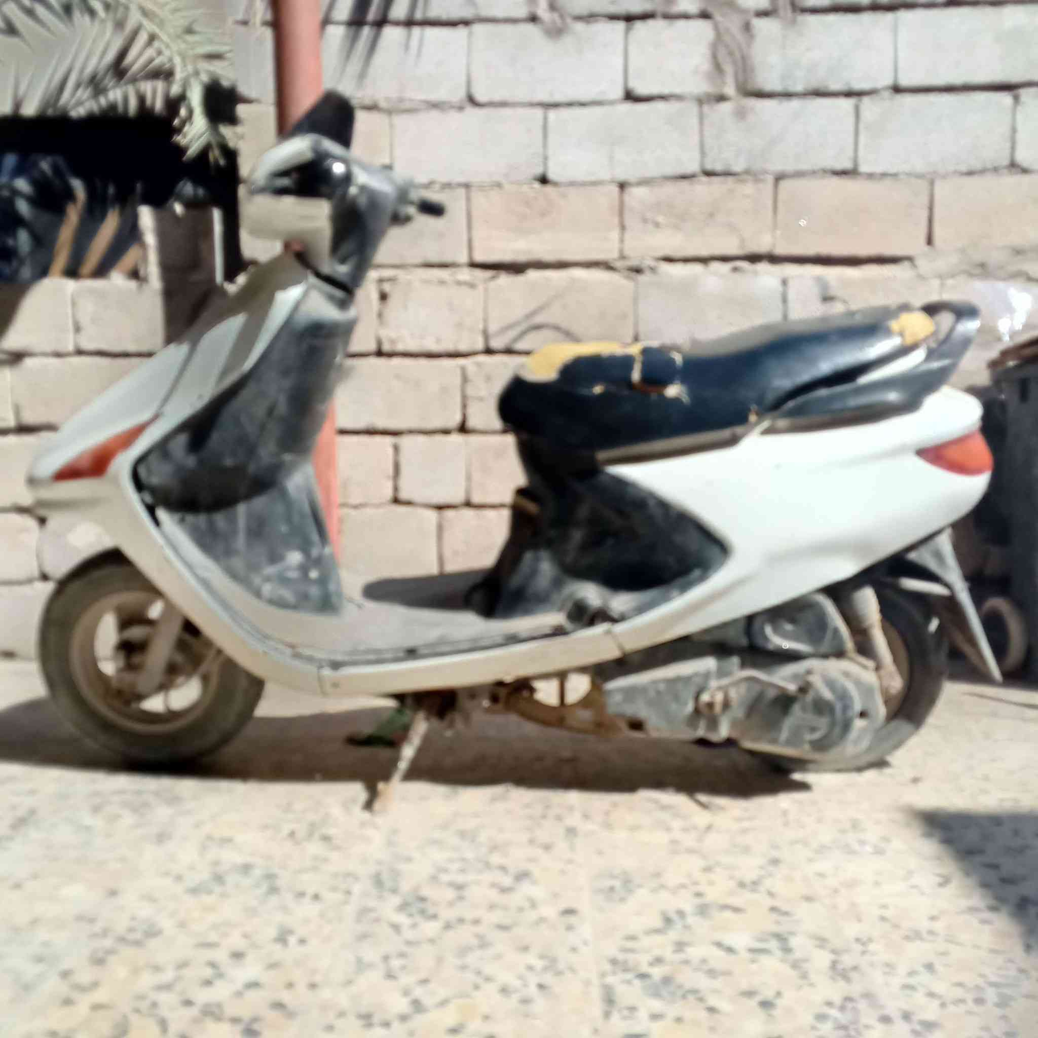 سلام عليكم  دراجه فراشه للبيع مكاني بصره ابو الخصيب  وهاذ رقمي *********** والسعر 300وبيه مجال قليل
