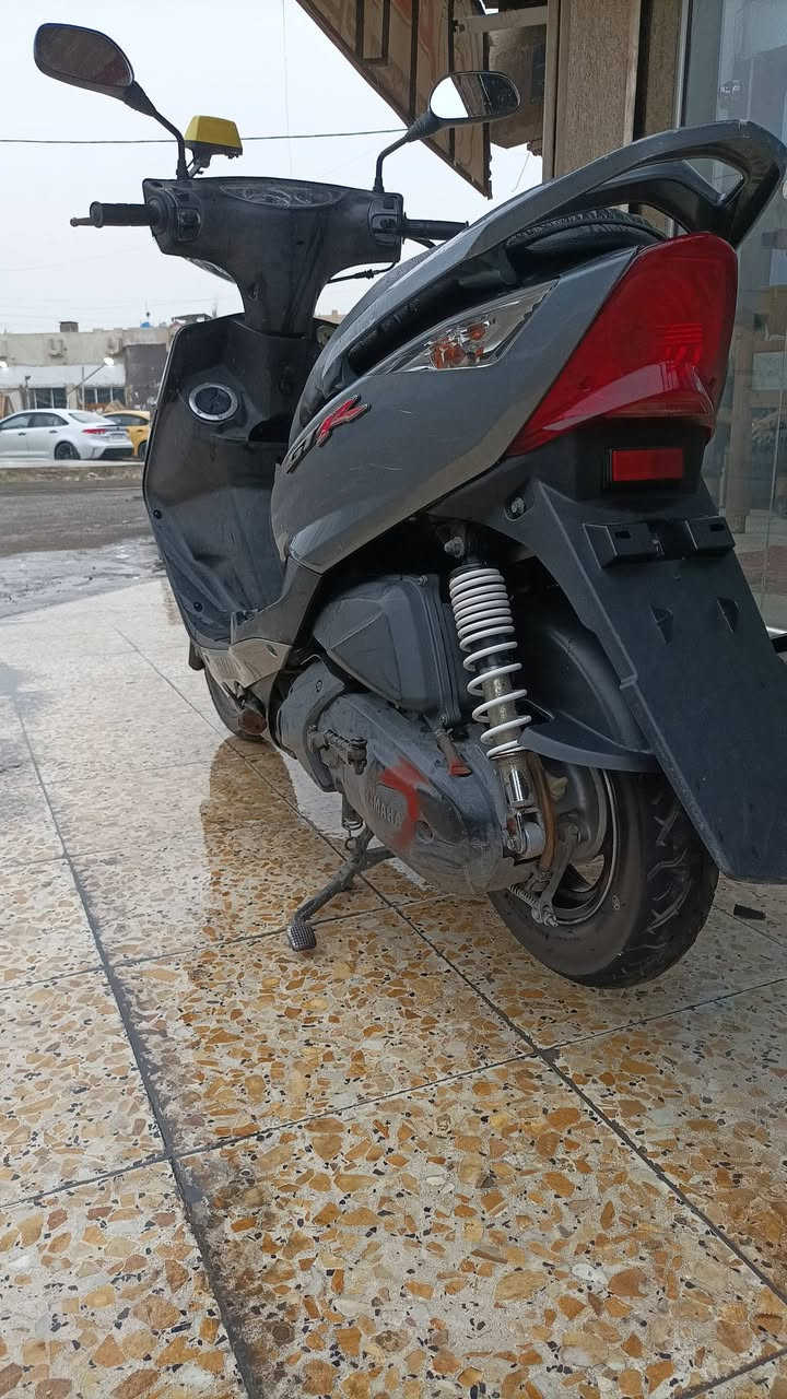 السلام عليكم من رخصت الادمن شباب ثعلب نوزل صار شهرين نازله رمبه كل نقص مابيهه الدراجه الدراجه شلعتهه اتخبل كامله شغل وطلع جيب اوياك ورشه مال فيتريه السعر 850 بيهه مجال بصيط للطيبين ***********
