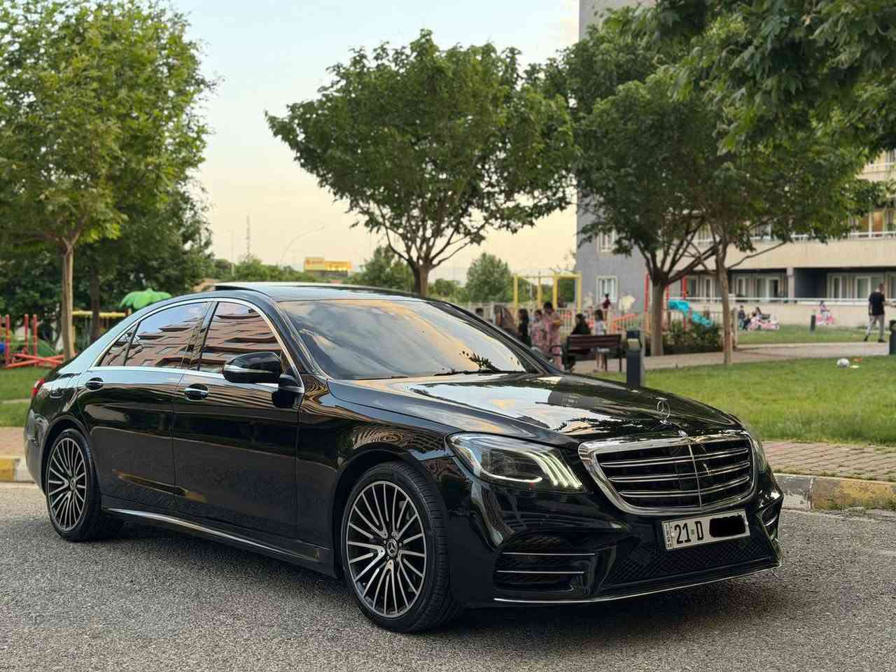 الفخامة الالمانيه بسعر مناسب جدا مارسدس مديل 2017 حجم S 550 فووول مواصفات داخل بيج محدثه 21 وارد أمريكي جاملغ خلفي ونص الباب بدون دواخل او ايرباك وبالعراق صار بيه شويه صبغ بالجاملغ الأمامي كير محرك صدر كله بلادي ومابيهم أي نقص صفر مسج رقم وهزه جديد تحويل مباشر مكان السيارة بغداد الكرخ أي استفسار اتصال ع الرقم او وآتس *********** بغداد, العراق
