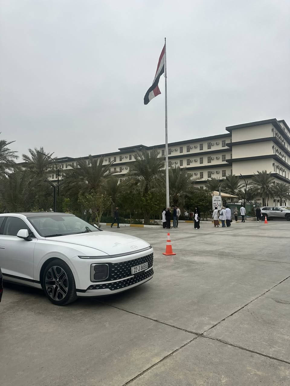 ازيرا خليجي فول 2024 

ازيرا خليجية 2024 فول مواصفات رقم اربيل باسمي 
كامرات اماميه خلفية وجوانب ويا الاشارة 
حساسات 360 نقاط عمياء تحذيرية 
محرك 6v بانزين تنفس طبيعي 
شاشة كبيرة وسطية وشاشة دجتل 
تدفئة تبريد كشنات وخزن ميموري 
جام عازل مدبل فرم لسس اوتو 
وضعيات قيادة 4 شفتات ستيرن 
كير تعليق 8 نمر 
بنوراما ستارة خلفية اوتو 
صندوق كهربائي 
بصمتين تشغيل عن بعد 
تخم تاير جديد باتري جديد  ادامه كاملة 
موديل 2024 . جديدة بحالة الوكالة 
بانزين محسن +دهن الماني
الملاحظات : باب سائق مستبدل نفس اللون
السعر :265$ 🔒
تواصل خاص او وتساب فقط للجادين
***********
