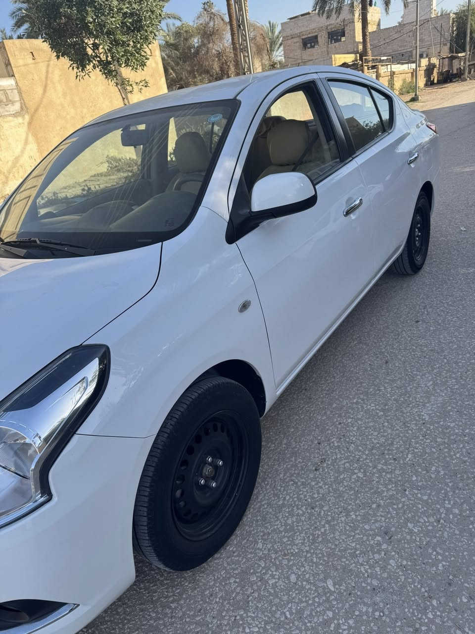 سلام عليكم نيسان صني هندي ام البليته الزركه مويل 2024 بسم شركه مكفوله مواصفات الصني معروفه سياره جديده ماشيه 46 كاعيات بالجيس ولكبات ايضاً وسبير مانازل مكان نجف المدينه المائيه السعر 125 وبيه مجال قليل لاتصال على هذا الرقم ***********
