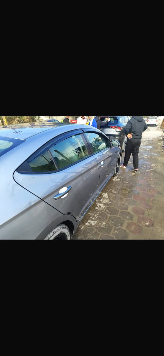 سلام عليكم للبيع النترا 2017 سياره جاهزه من كلشي سونار موجود بلصور سعر 120 مكاني بغداد حي اور سياره ليبل واحد كلها
***********
مكلف بلنشر
