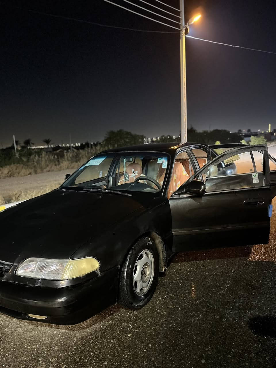 سوناتا تو 95  رقم انبار هزه جديده  محرك 2000
شرط التحويل ثاني يوم
(( كير اوتوماتك ))
مكفوله من ضربه ولكص 
كهربائيات شغاله
تبريد  تدفئه تايرات قبل 4 اشهر شادهن
كير مكينه خير من الله
مكان السيارة / الرمادي القرية العصرية
السعر 42 وبيها مجال للشراي
***********
