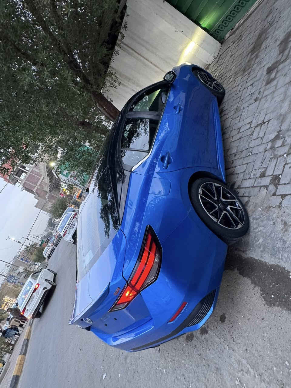 السلام عليكم ورحمة الله وبركاته نيسان سنترا موديل ٢٠٢٤ بدون رقم دخول جديد مواصفات sr اعلى فئة حادث كمى موضح بلصور تصليح صبغ باب وربع دعامية وتعديل بارد.  الاستفسار الموقع الاعظمية  السعر ١٣٨. للأستفسار ***********
