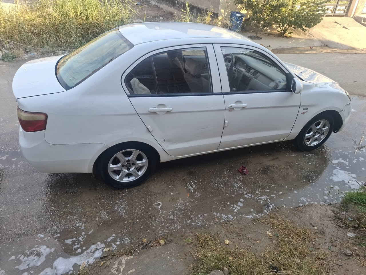 السلام عليكم فاو n5 ٢٠١٣ رقم بغداد بأسمي سنوية جديدة تحويل مباشر كير عادي مكفولة من الصبغ دواخل وكهربائيات كلها شغالة مكينه وكير نظيف السعر ٣٨ الشراي يتصل ***********  ***********
