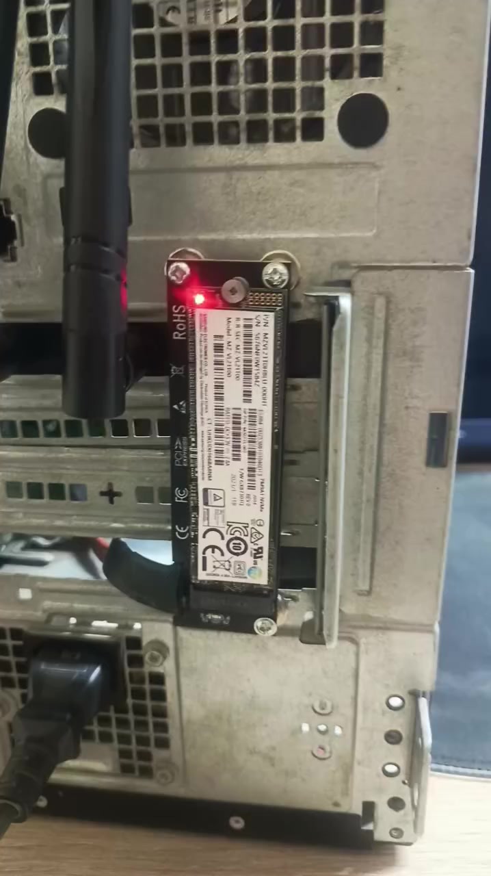 للبيع
Samsung's 
1tb 
NVMe™ PCIe Gen 4.0 x4


**إذا كنت صاحب هذا الإعلان وتريد حذفه لأي سبب، رجاءا أرسل رسالة إلى الدعم الفني**