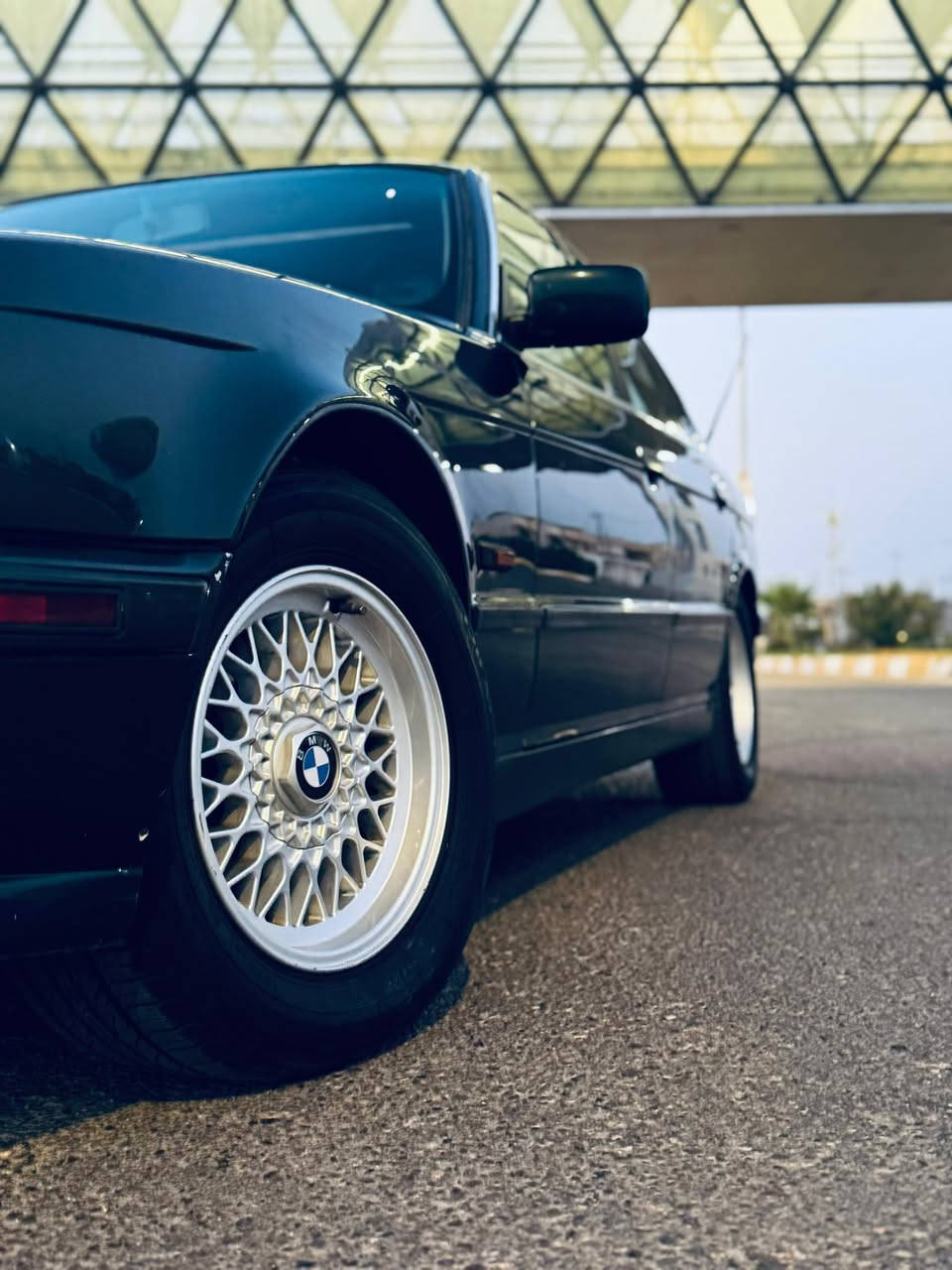 السلام عليكم
بي ام 525 لون زيتوني انبار)
مسكر فانوس 
فتحه سقف
كشانة جلد 
دبل ايرباك 
ارضية جلد
كهربائيات كاملة من كلشي 
جام اوتو 
مصبوغة عام جمالية مابيها لا معجون ولا خياس 
السياره جاهزة من تبريد تدفئة كهربائيات
الكير خير من الله 
السياره بيها صوت بالمكينه خفيف كلش
السياره بأسمي تحويل ثاني يوم رقم انكليزي 
مكان السياره الفلوجه
***********
السعر (68$) وبيا مجال
