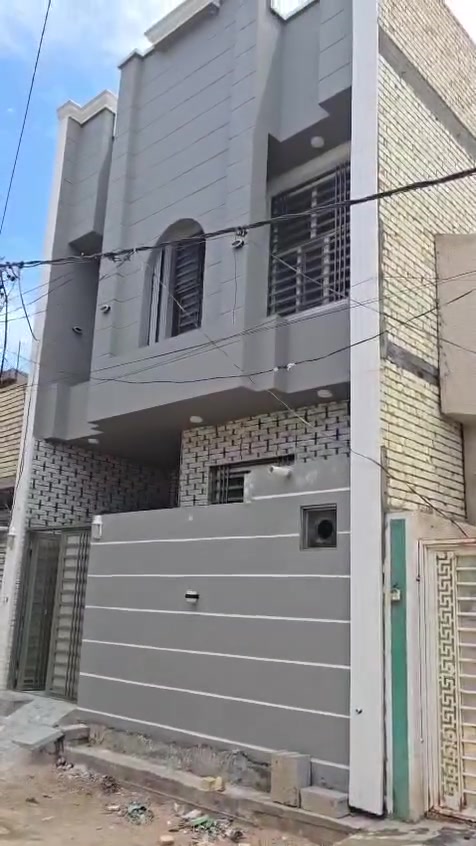 بسعر مناسب جدا
دار للبيع 100م الواجهة 7م والنزال 14م بناء طابوق بناء حديث فول مواصفات 4غرف نوم وصالتين قريب علئ حولي الزوار ويبعد عن مركز المدينة 3كيلوا سند 25اقرار محكمة للاستفسار ***********
كافة التفاصيل داخل الفديو
