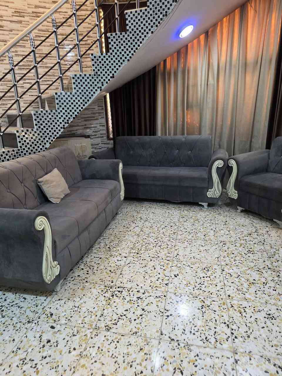 سلام عليكم تخم للبيع العنوان نادر مقابيل محطه العرفان تصال ع رقم مكلف بل منشور ***********
