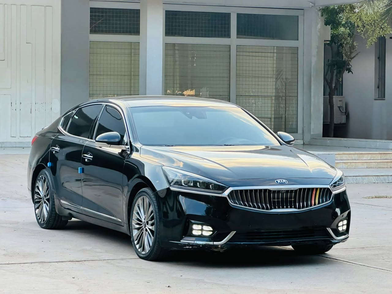 تبارك الرحمان مشاء الله❤️
بسعررر42.500 ✈️

الـنوع: KiA✔️
الفــئة :  CADENZA ✔️
سعـة المحـرك :  30 اصليه 🔥
الطـلاء : لا يوجد
سـنة الصـنع : 2018
الحـالة : مُمتَــٰـازَة ✅
إستيــراد  : كوري
الممـيزات : فل VIB🎖
العيـوب : لا يوجـدْ بإذنِ الله 💯
المسـافة المقطـوعة : 140 km
نـاقل الحـركة : اوتوماتيك
نـوع الوقـود : بنزيــن - Gasoline⛽️ 
طـريقـة الدفـع : گـــاش أو حواله💰
 __________________________ 
السعــــــــــر : 42:500 ✈️
للإستفســار أگـــثــر ↘️⬇️↙️
رقـم الهـاتف : 0930775812📞
المـكان : طرابلس


**إذا كنت صاحب هذا الإعلان وتريد حذفه لأي سبب، رجاءا أرسل رسالة إلى الدعم الفني**