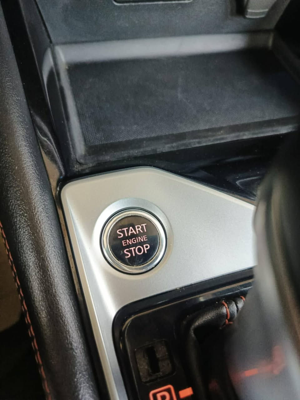 السلام عليكم حادث جملغ وبنيد صور أمريكي 
للبيع نيسان التما 2023 حرة بدون رقم تترقم جميع
 المحافظات من عده الاقليم 
محرك 2500
فول مواصفات SR
بصمه 
بصمه ابواب 
كشن كهربائي 
شفتات بل ستيرن 
حساس خلفي 
ويل كب 
كشنات جلد 
بعد بيها مواصفات اهواي 
السياره جديده وجاهز وأحله من الصوره بعد 
مكان الديوانية 
اتصال علا الرقم فقط 
***********
***********
